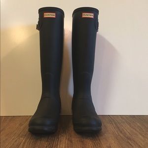 matte black knee high HUNTER rain boots